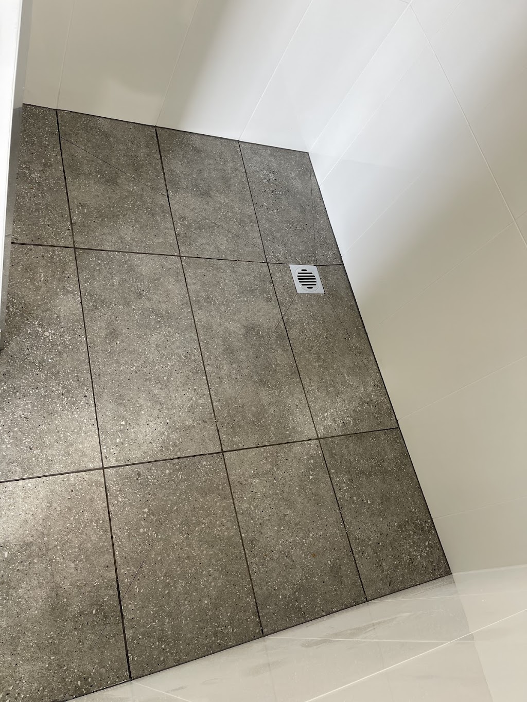 Ard tiling | Sixth St, Mildura VIC 3500, Australia | Phone: 0477 678 786