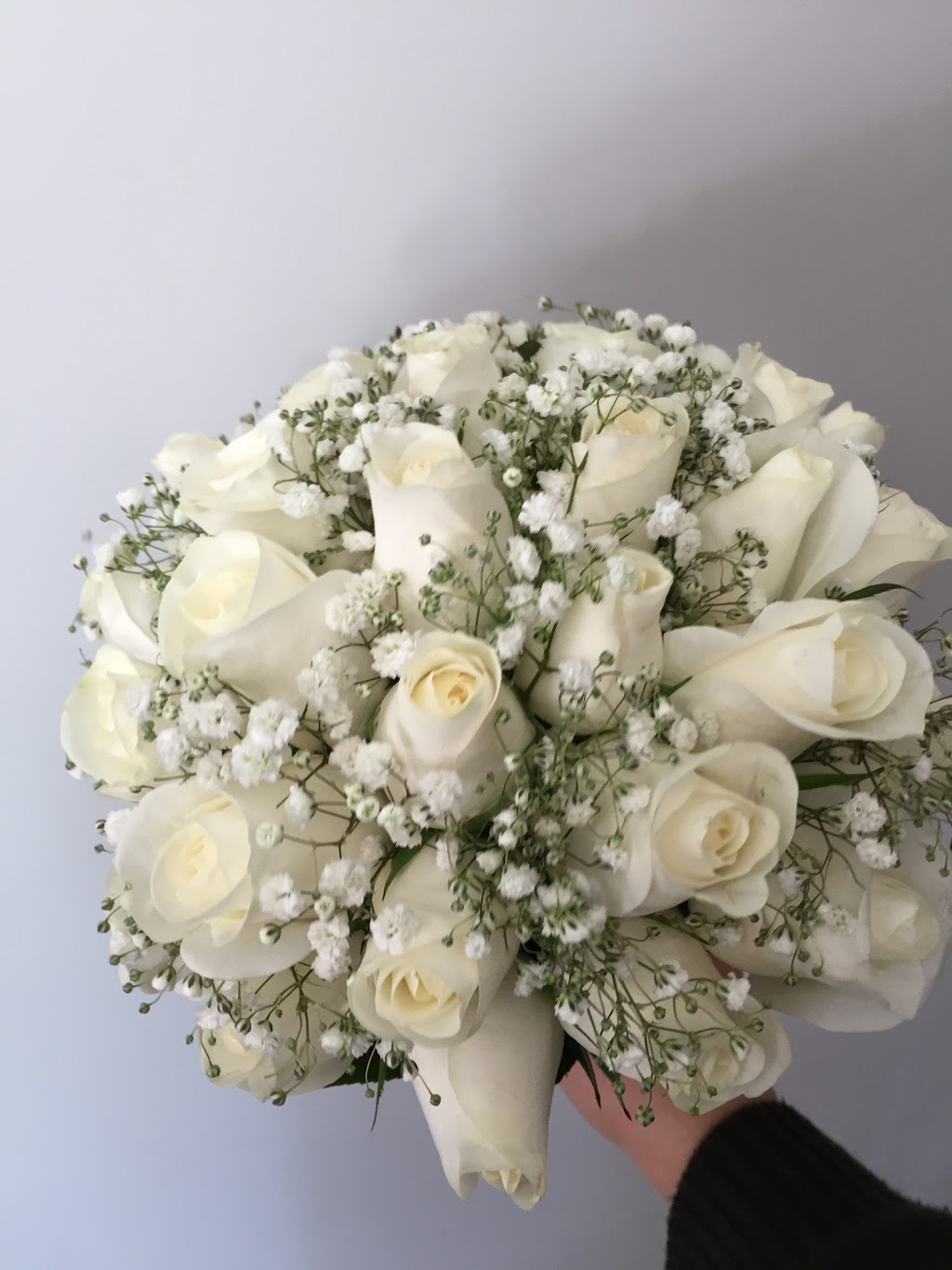 Ellys Flowers | florist | 3039 The Northern Road, Luddenham NSW 2745, Australia | 0247734355 OR +61 2 4773 4355