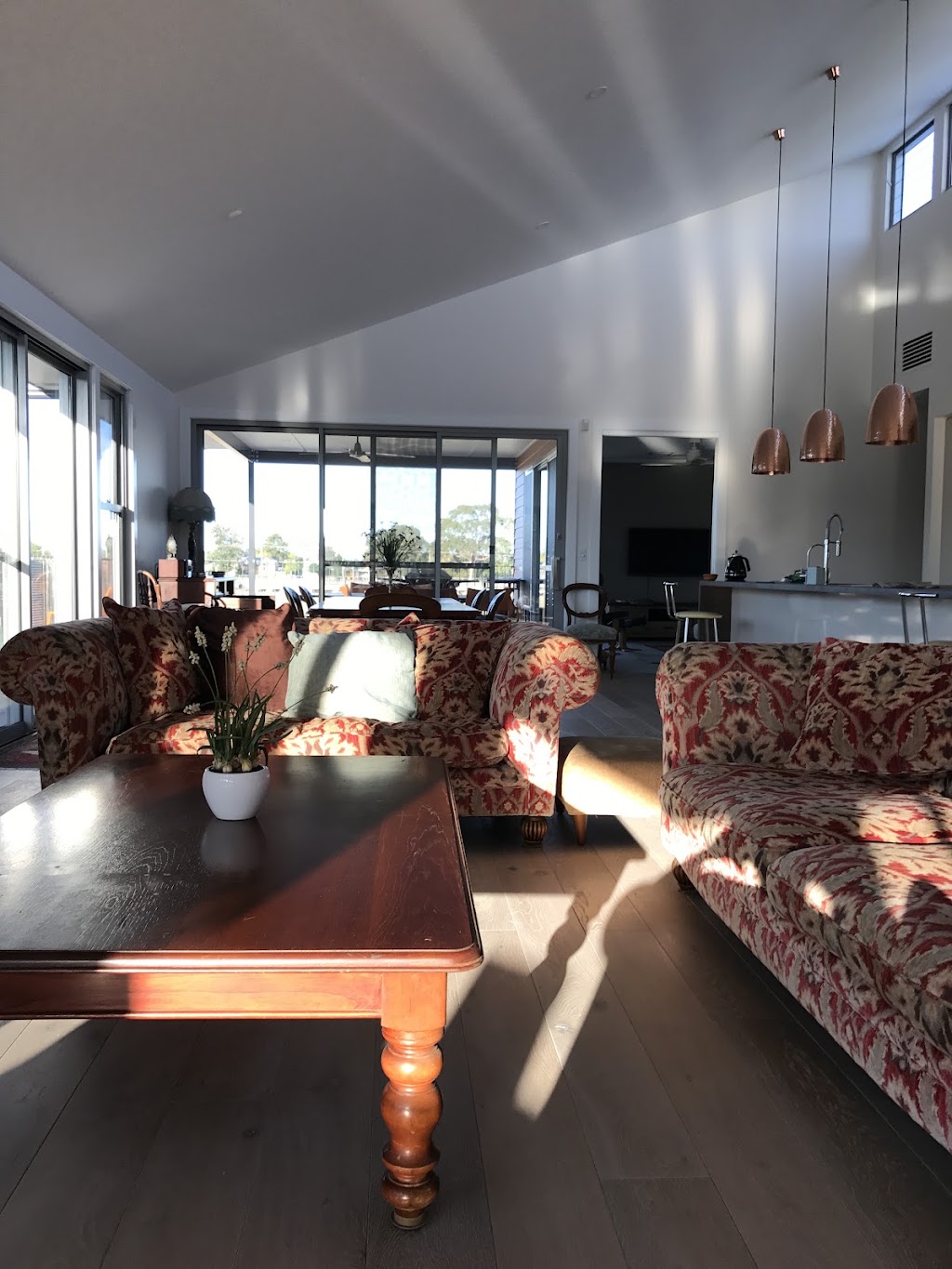 Kim Lowe Interiors | 36 The Parade, Tumbarumba NSW 2653, Australia | Phone: 0417 392 239