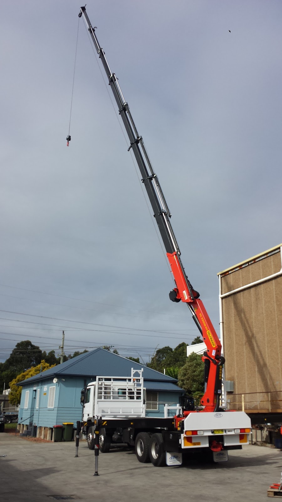 Nova Crane Services | 19 Ferry Rd, Sandgate NSW 2304, Australia | Phone: (02) 4967 7788