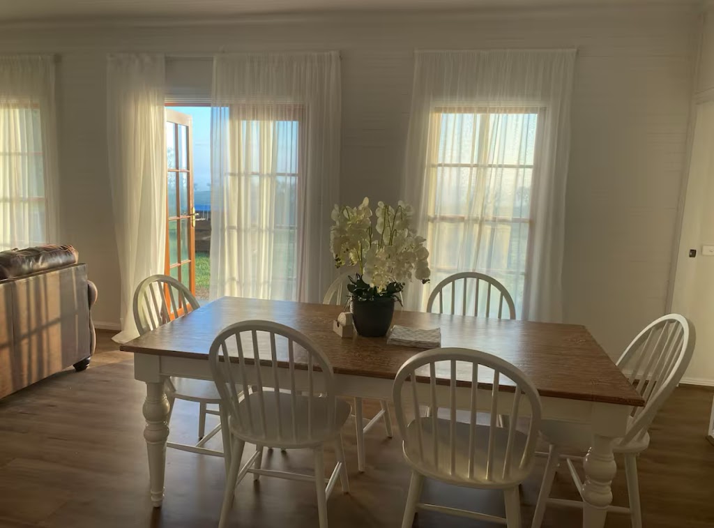 Red Hill Farmstay | 1554 Mid Western Hwy, Evans Plains NSW 2795, Australia | Phone: 0412 621 554