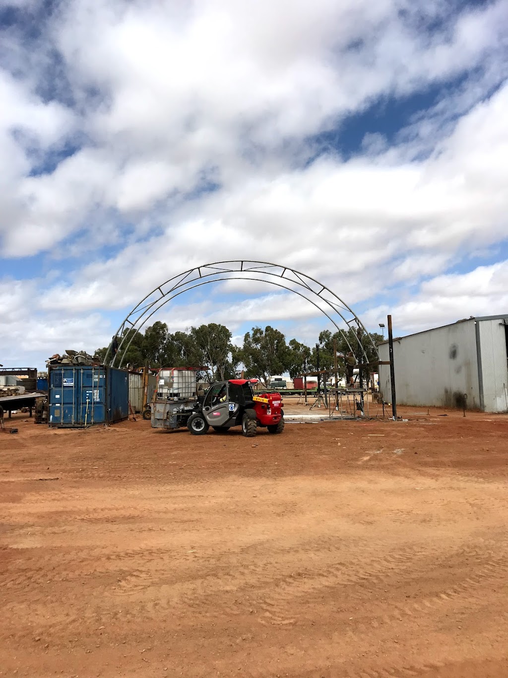 FiveStar Earthmoving & Contractors PTY LTD | general contractor | 535 Magnet, Geraldton-Mount Magnet Rd, Moonyoonooka WA 6532, Australia | 0428057827 OR +61 428 057 827