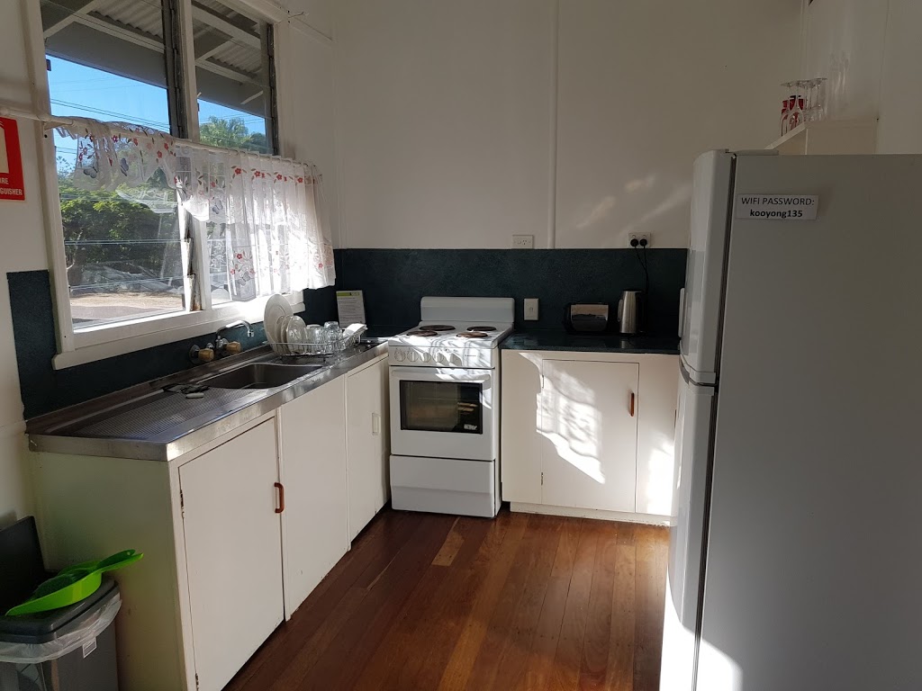 Kooyong Apartment 2 | lodging | Kooyong Apartment 2, 11-15 Hayles Avenue, Arcadia QLD 4819, Australia | 0747785955 OR +61 7 4778 5955