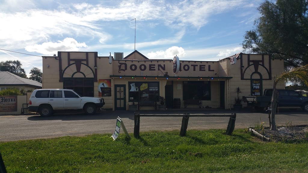 Dooen Hotel - Bottlemart Express | bar | Henty Hwy, Dooen VIC 3401, Australia | 0353847230 OR +61 3 5384 7230