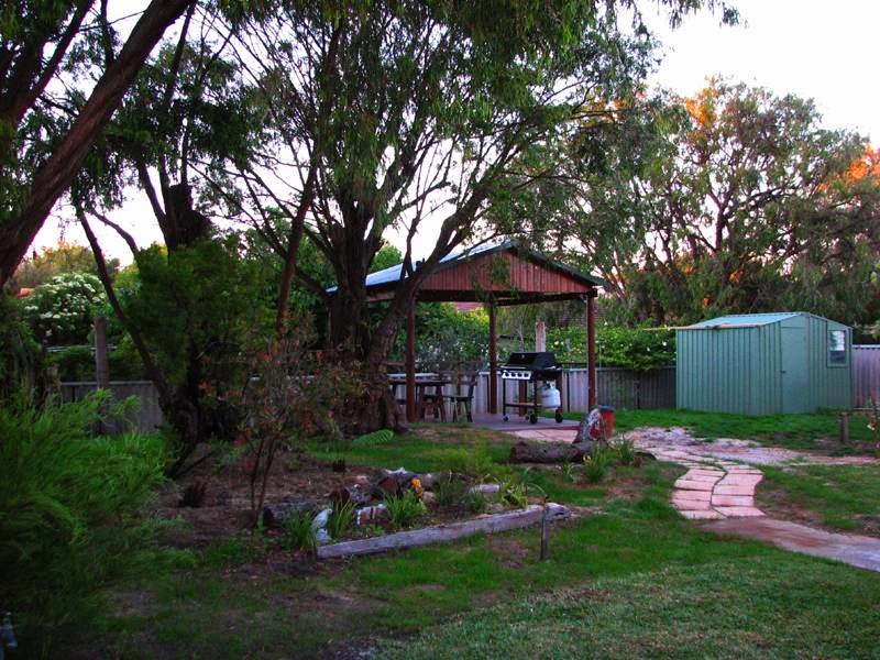 Abbey Cottage | lodging | 701 Bussell Hwy, Abbey WA 6280, Australia | 0420562405 OR +61 420 562 405