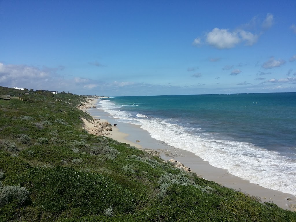 Quinns Paragliding Car Parking | Ocean Dr, Quinns Rocks WA 6030, Australia