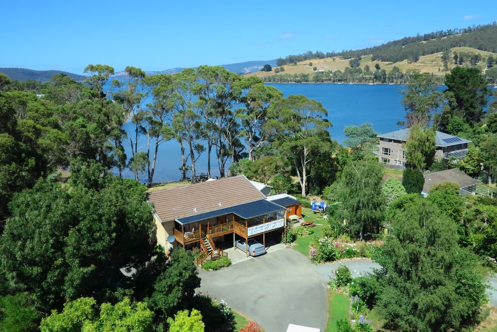 The 2Cs Bed and Breakfast | 1 Crooked Tree Ct, Cygnet TAS 7112, Australia | Phone: 0409 501 345