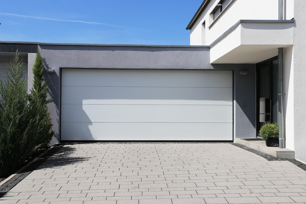 Safe & Secure Garage Doors - Ballarat | 3 Ring Rd, Alfredton VIC 3350, Australia | Phone: 1800 271 047