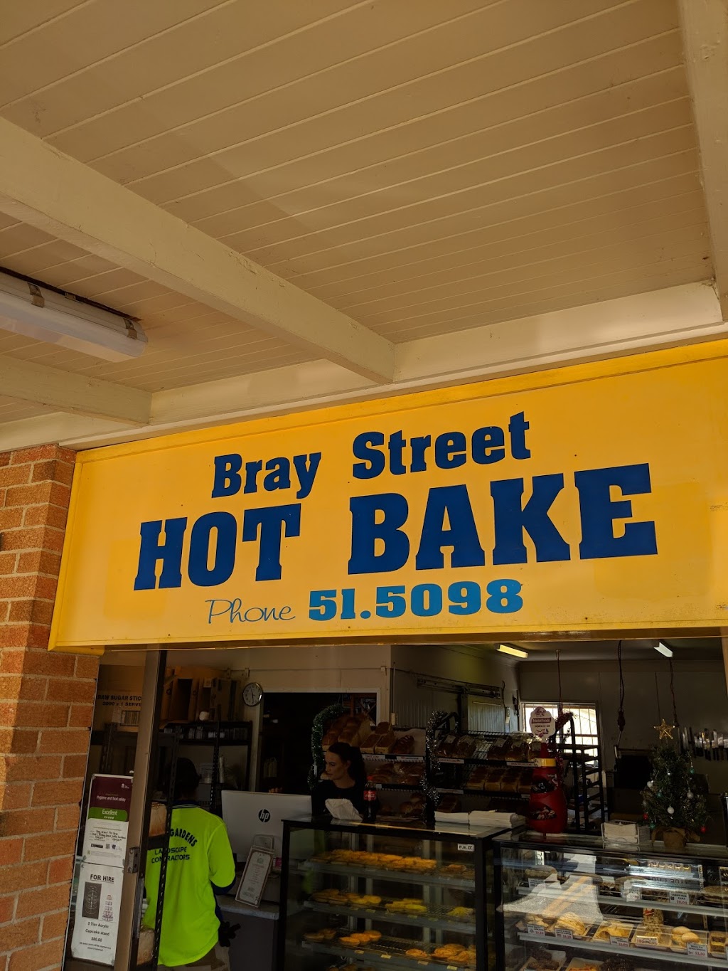 Bray Street Hot Bread Shop | bakery | 1/78 Bray St, Coffs Harbour NSW 2450, Australia | 0266515098 OR +61 2 6651 5098