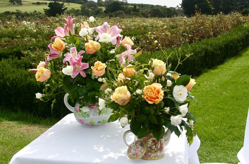 Nikodinas Flowers Pty Ltd | florist | 2 Stephens Rd, Bass VIC 3991, Australia | 0424792534 OR +61 424 792 534