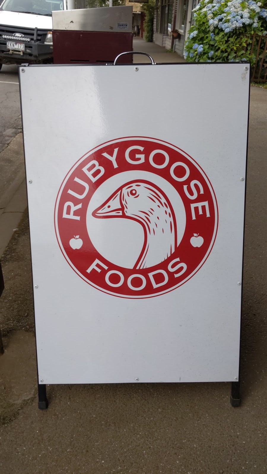 Ruby Goose Foods | store | 40 High St, Trentham VIC 3458, Australia | 0354175095 OR +61 3 5417 5095