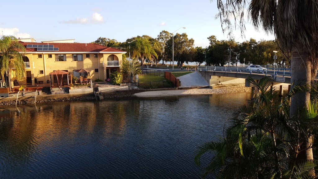 Bribie Waterways Motel | 155 Welsby Parade, Bongaree QLD 4507, Australia | Phone: (07) 3408 3000