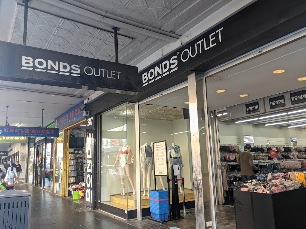 Bonds Outlet Prahran | clothing store | 287 Chapel St, Prahran VIC 3181, Australia | 0395108155 OR +61 3 9510 8155