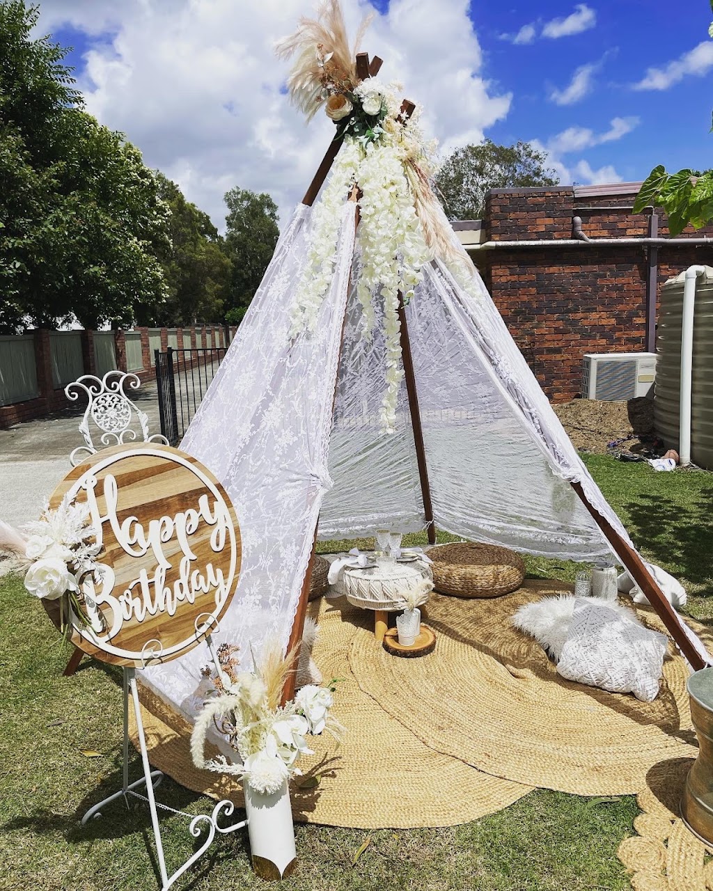 Sugar Rose Tea Party Hire | 66 Nearra St, Deagon QLD 4017, Australia | Phone: 0412 598 640