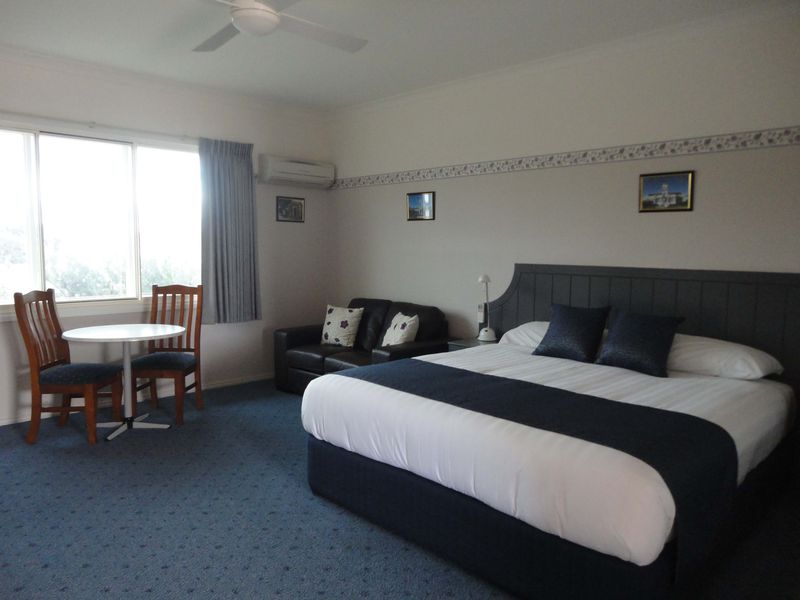 Ararat Southern Cross Motor Inn | lodging | 96 High St, Ararat VIC 3377, Australia | 0353521341 OR +61 3 5352 1341