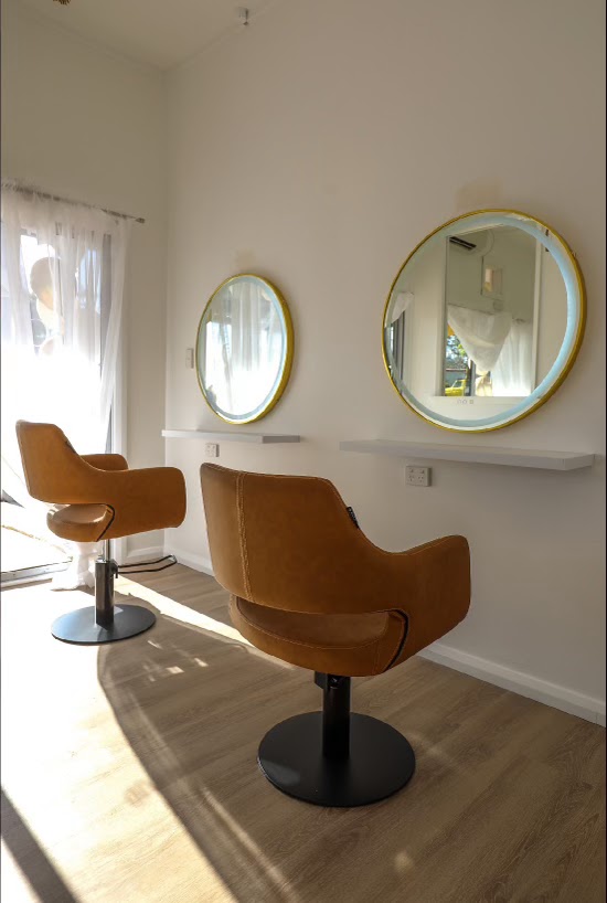 Golden Beauty Bar | 1109 Peats Ridge Rd, Peats Ridge NSW 2250, Australia | Phone: 0437 016 592