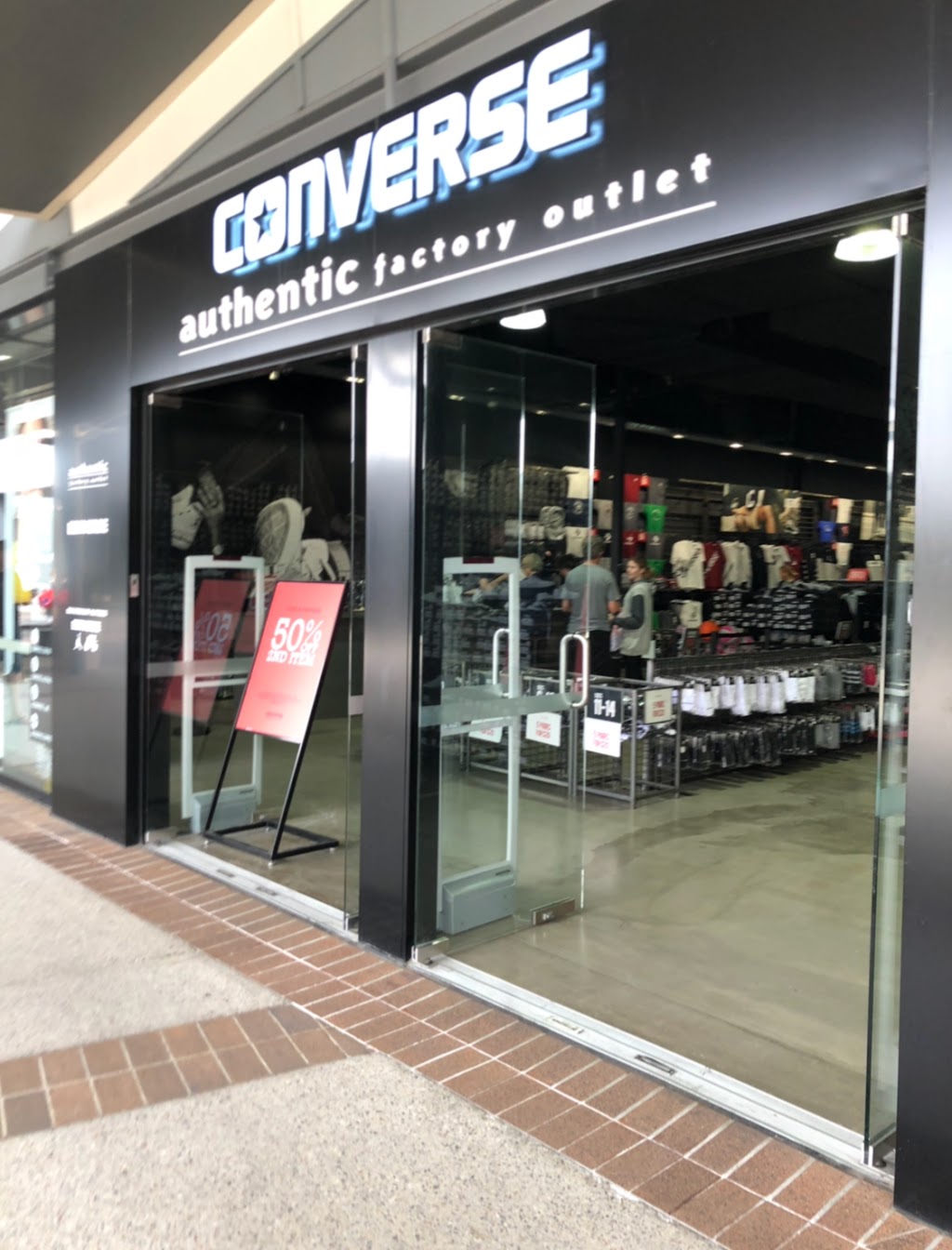 converse store harbour town