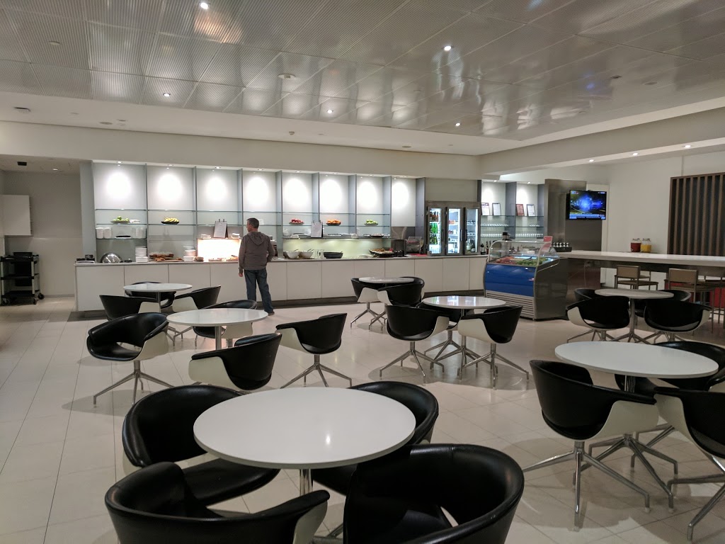 Qantas International Business Lounge | 1, Airport Dr, Tullamarine VIC 3045, Australia | Phone: (03) 8336 4640