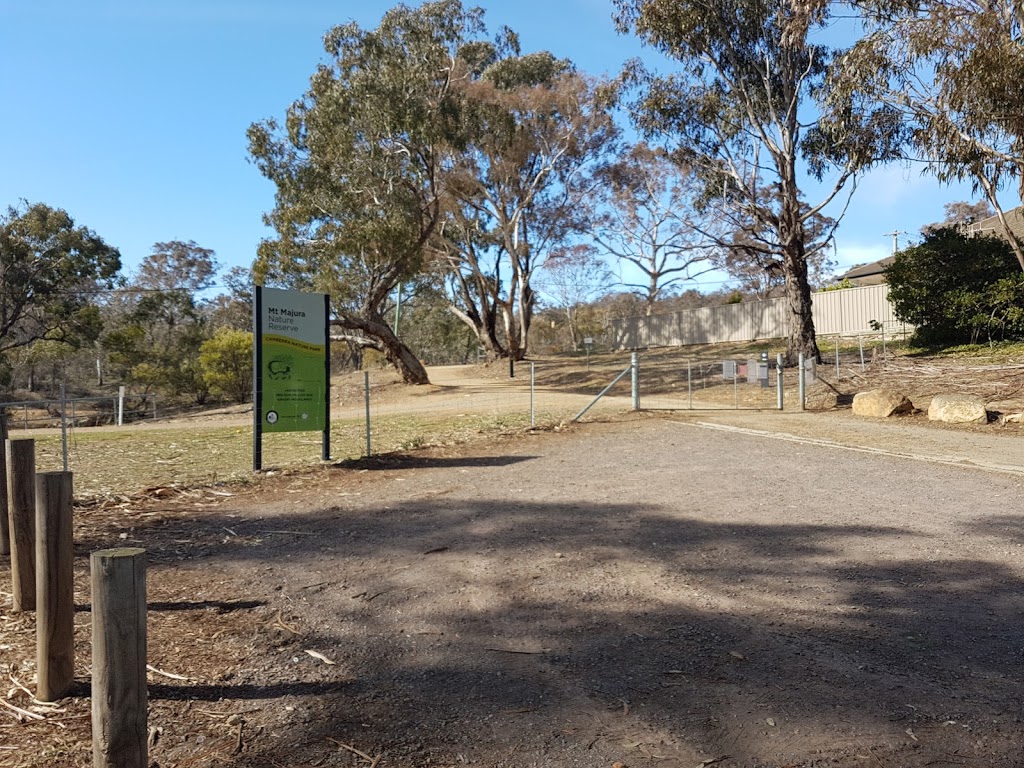 Hackett Gate | park | 33/35 MacKenzie St, Hackett ACT 2602, Australia