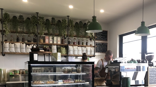 Icaro Wholefood Cafe | cafe | 1G Moore St, Apollo Bay VIC 3233, Australia