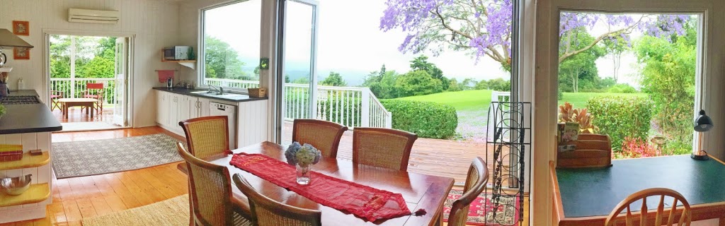 The Bails on Mountain View | lodging | 447 Mountain View Rd, Maleny QLD 4552, Australia | 0439716141 OR +61 439 716 141