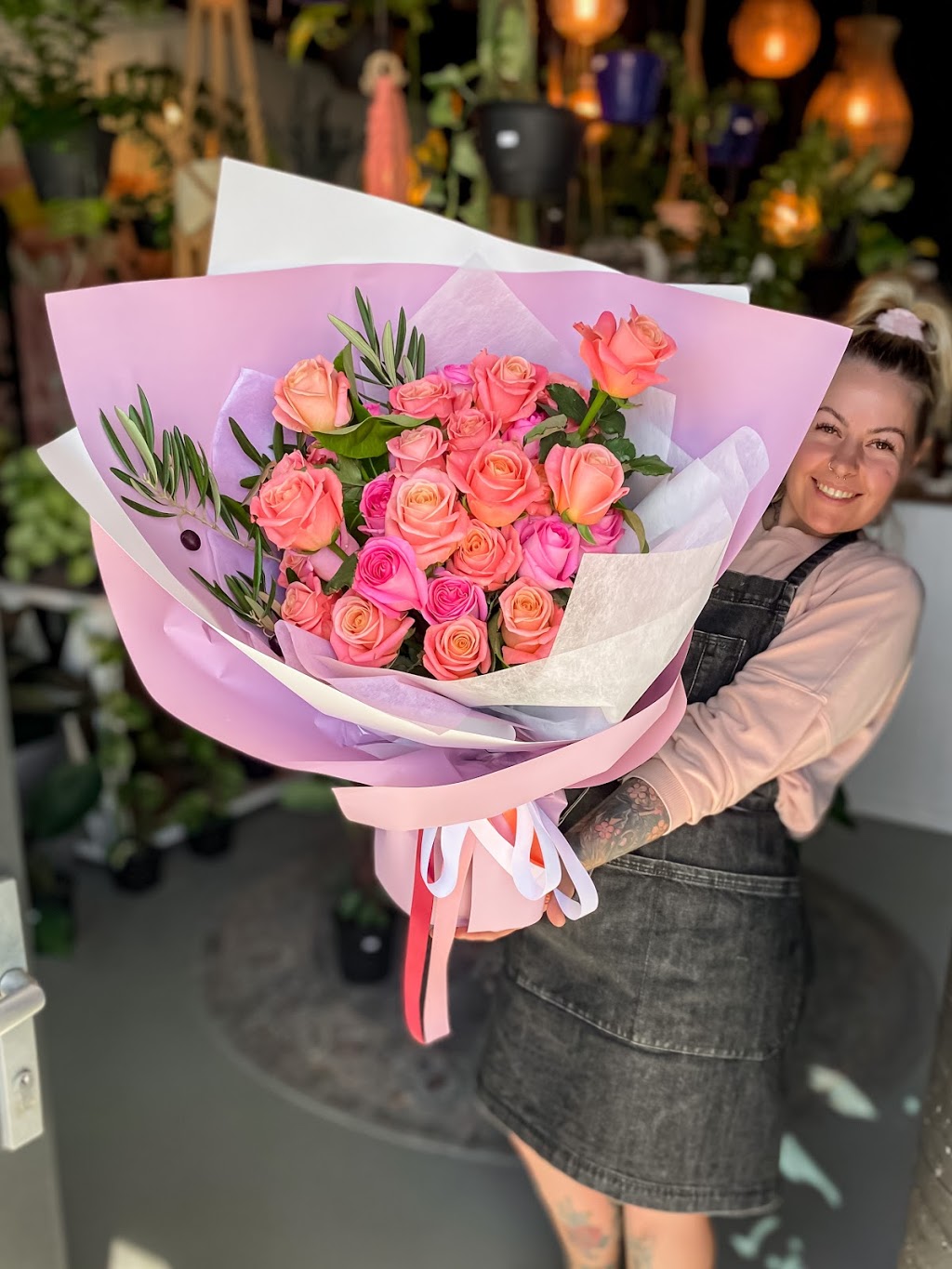 Raising Flowers Flagstone | florist | Shop 10/25 Bushman Dr, Jimboomba QLD 4280, Australia | 0423408250 OR +61 423 408 250