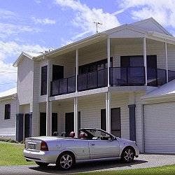 Lakeshores Holiday and Short Stay Accommodation | real estate agency | 97 Turea St, Blacksmiths NSW 2281, Australia | 0249713373 OR +61 2 4971 3373