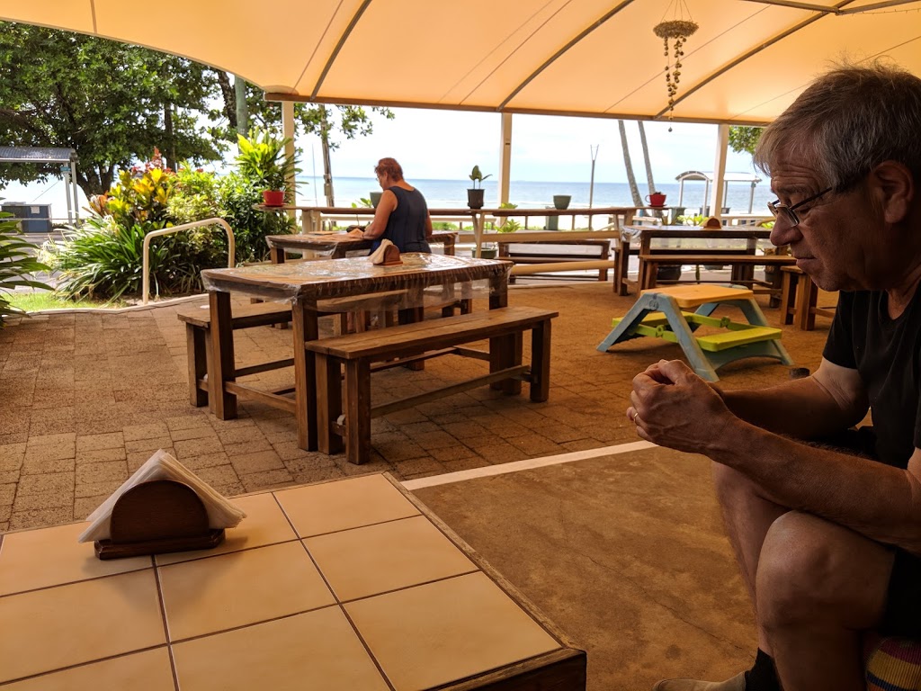 Etty Bay Cafe | cafe | Etty Bay QLD 4858, Australia