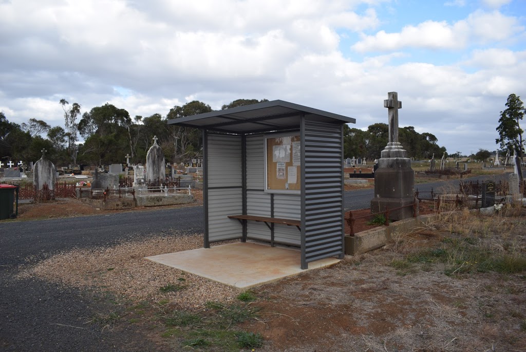 Catholic Cemetery | cemetery | 165 Kilmore-Lancefield Rd, Kilmore VIC 3764, Australia | 0357821084 OR +61 3 5782 1084