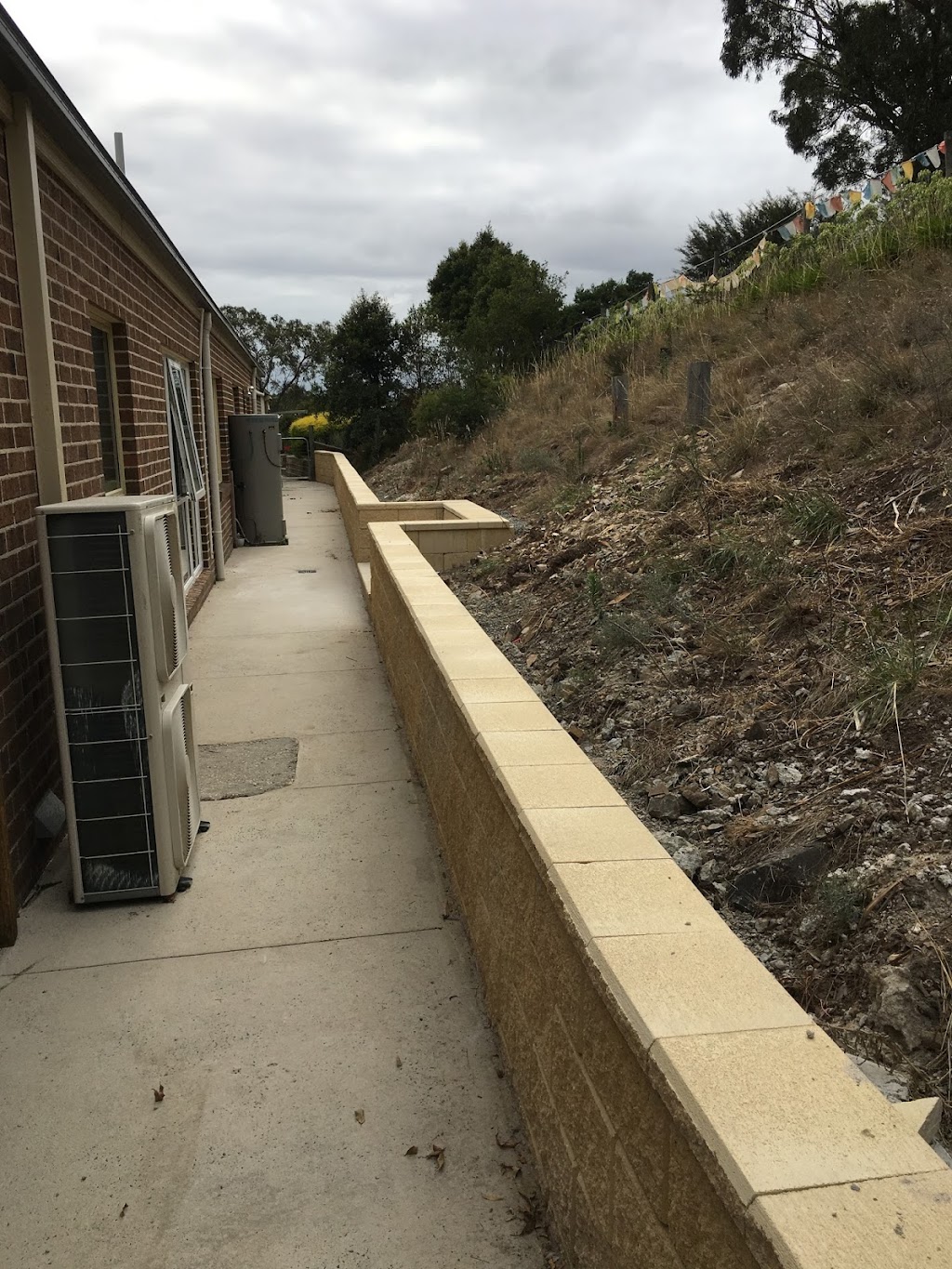 Landscaping Officer | general contractor | 32 Leigh Dr, Pakenham VIC 3810, Australia | 1800466815 OR +61 1800 466 815