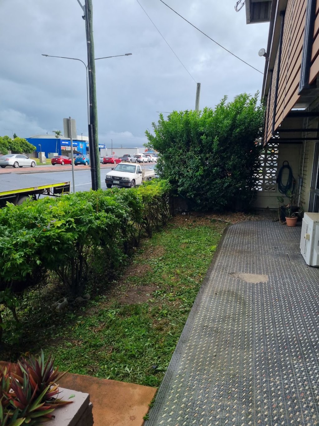 Smick Yards | 25 Peak Downs Hwy, Ooralea QLD 4740, Australia | Phone: 0498 187 435