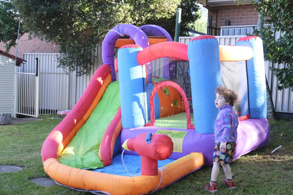 Bright Future Childcare | 52 Coronation Rd, Baulkham Hills NSW 2153, Australia | Phone: (02) 8850 6475