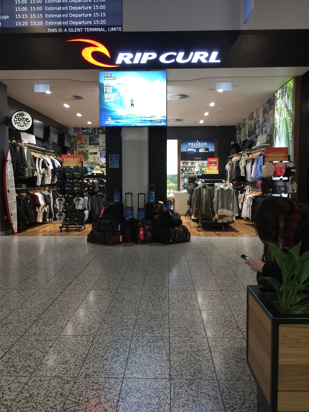 Rip Curl Tullamarine - Domestic T4 | clothing store | Terminal 4, 12 Centre Rd, Melbourne Airport VIC 3045, Australia | 0393345357 OR +61 3 9334 5357