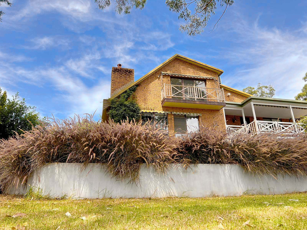 Mount Hunter Manor | 275 Calf Farm Rd, Mount Hunter NSW 2570, Australia | Phone: 0403 569 906