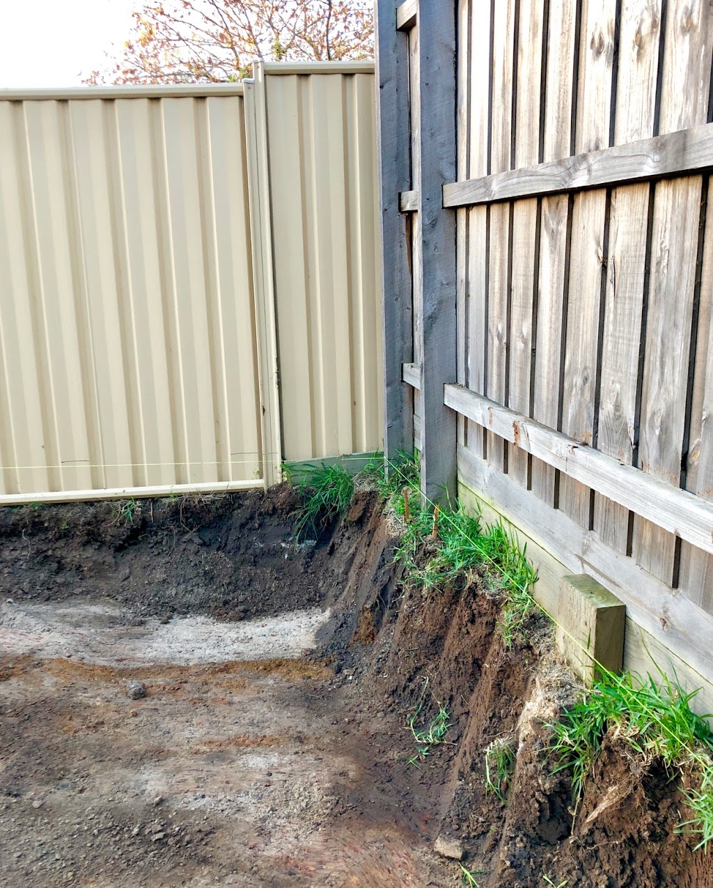 Damox Excavations Pty Ltd | 30 Essex Rd, Mount Martha VIC 3934, Australia | Phone: 0401 844 356