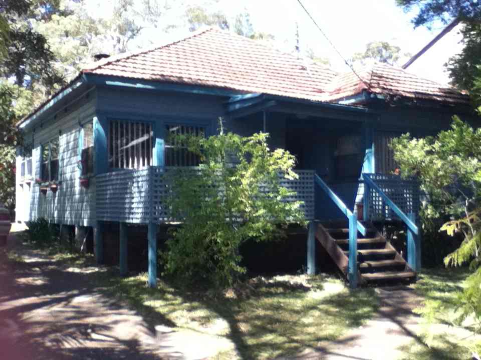 Cottage Holidays at Lake Macquarie | 131 Marine Parade, Nords Wharf NSW 2281, Australia | Phone: 0437 400 315