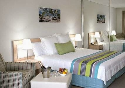 Quality Suites Pioneer Sands | 19 Carters Ln, Towradgi NSW 2518, Australia | Phone: (02) 4252 1111