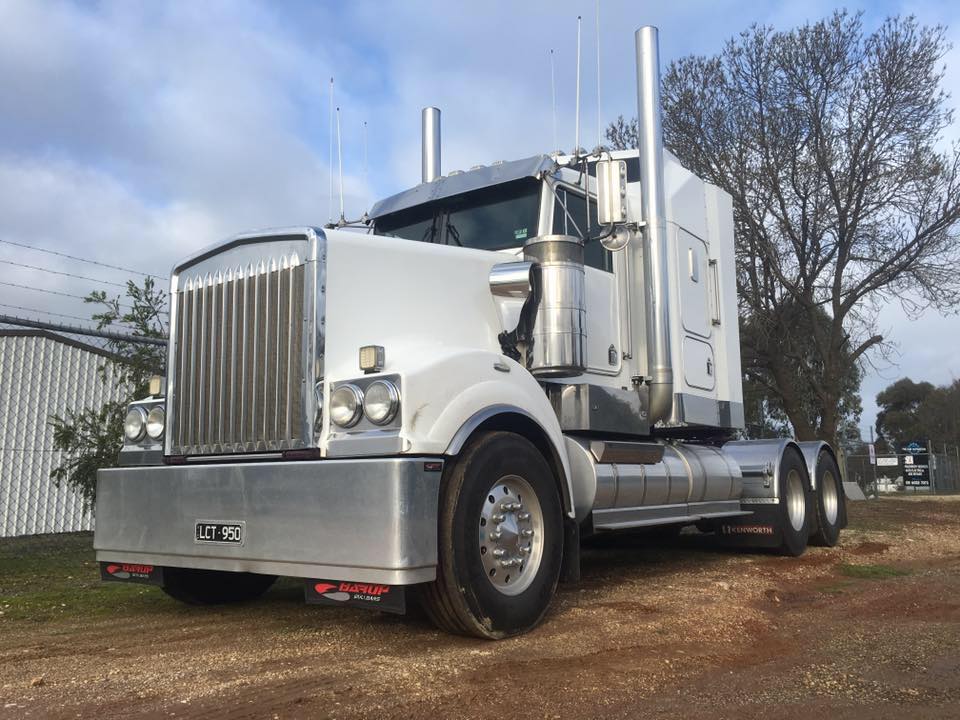 The Hub Automotive Truck & Trailer Repairs & Auto Electrics Ruth | 100 Fortune St, Rutherglen VIC 3685, Australia | Phone: (02) 6032 7075