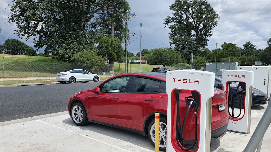 NRMA Charging Station | 1 Kendall Ave, Bathurst NSW 2795, Australia | Phone: 1300 233 544