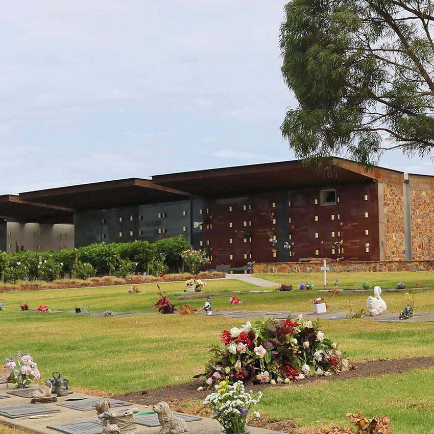 Norwalk Burial Services Australia | 47 Highlands Rd, Seymour VIC 3661, Australia | Phone: (03) 5799 0083
