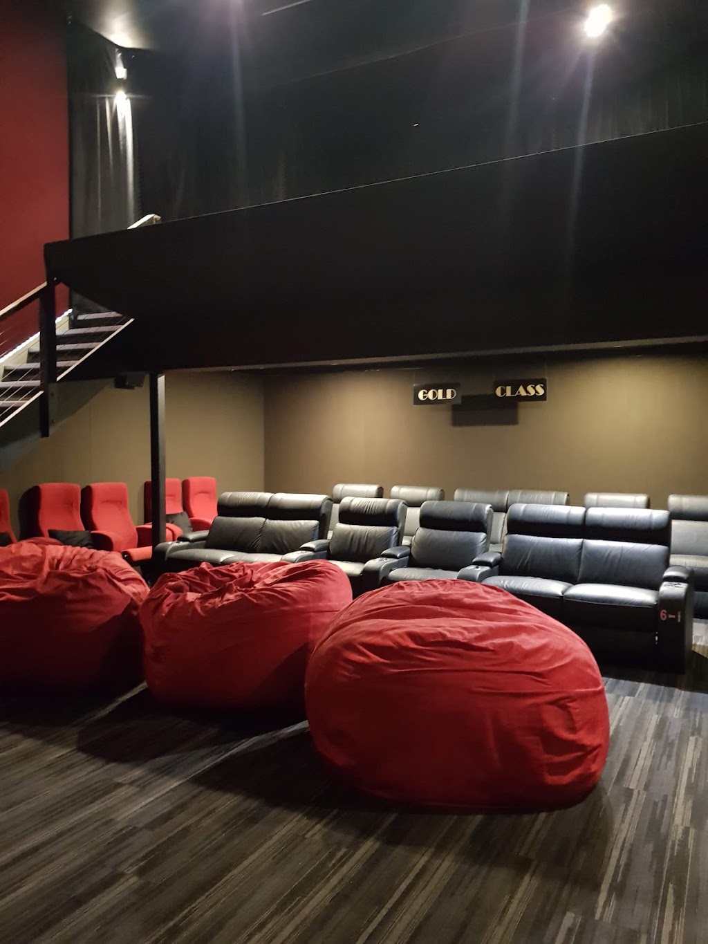 Mansfield Armchair Cinema | 1 Chenery St, Mansfield VIC 3722, Australia | Phone: (03) 5775 2049
