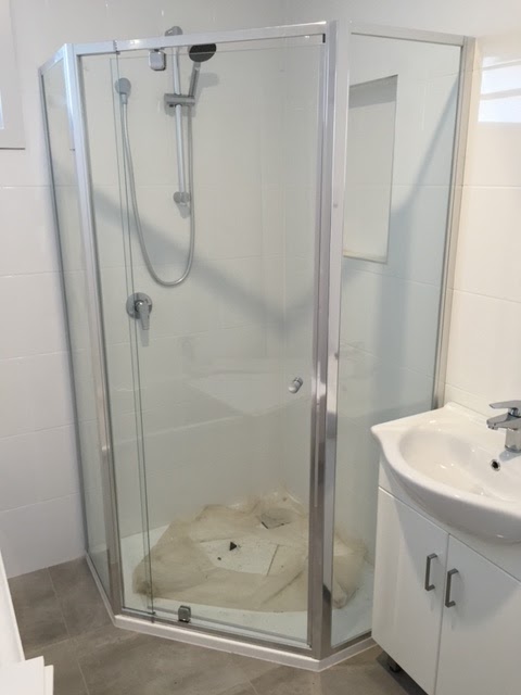 Instant Shower Screens | store | 1/58 OSullivan Beach Rd, Lonsdale SA 5160, Australia | 0418856227 OR +61 418 856 227