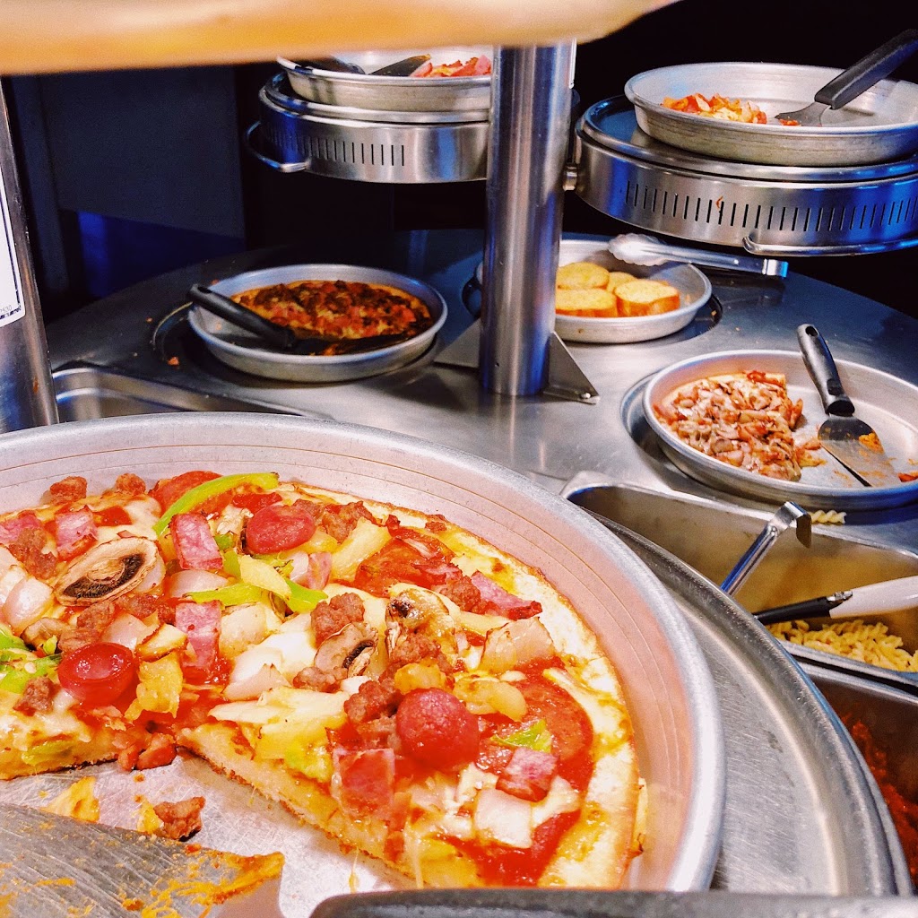 Pizza Hut New Town Dine In | meal delivery | 74 Forster St, Hobart TAS 7008, Australia | 131166 OR +61 131166