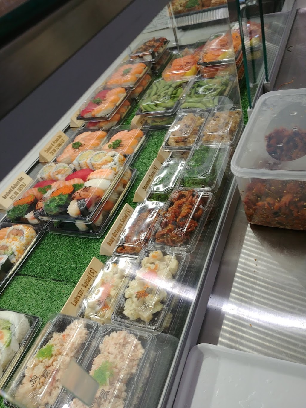 Sushi Hub Mulgrave | restaurant | Waverley Gardens Shopping Centre Kiosk K006, Corner, Jacksons Rd, Mulgrave VIC 3170, Australia | 0395741788 OR +61 3 9574 1788
