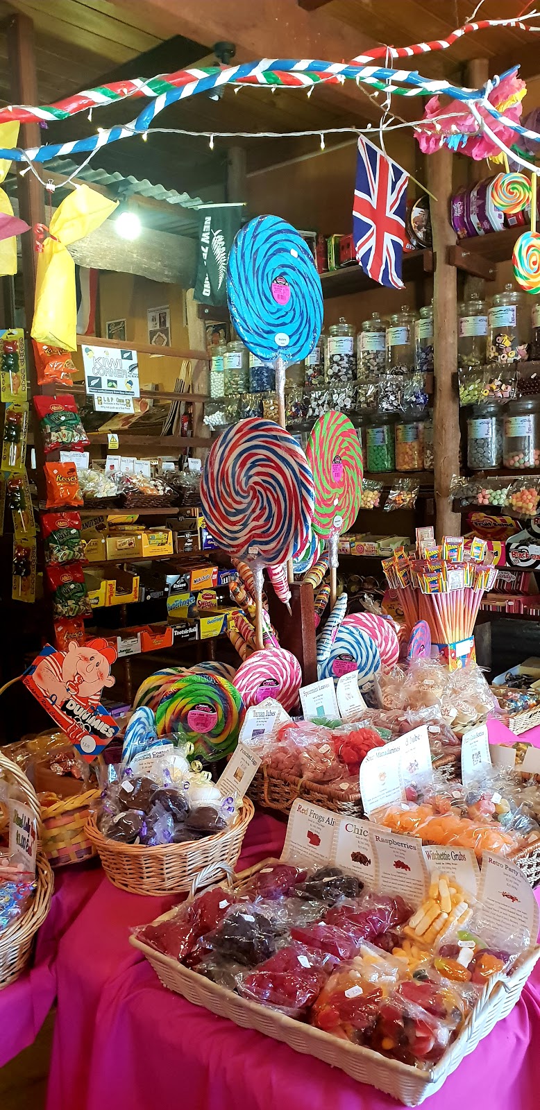 Ooh La Lollipop | store | 5/84 Hampton St, Bridgetown WA 6255, Australia | 0897611099 OR +61 8 9761 1099