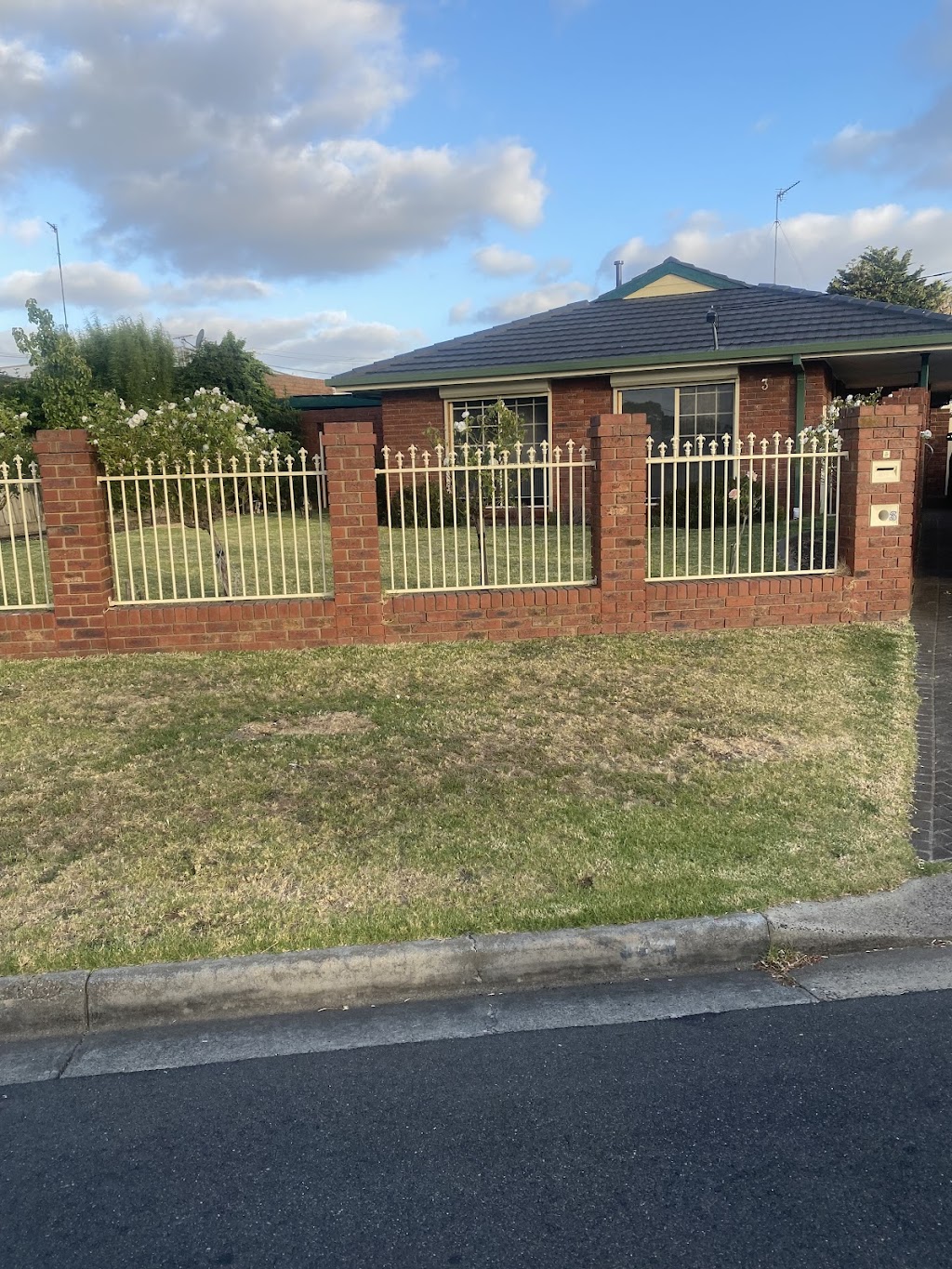The Backyard Barber | Warralily Blvd, Armstrong Creek VIC 3217, Australia | Phone: 0408 178 999