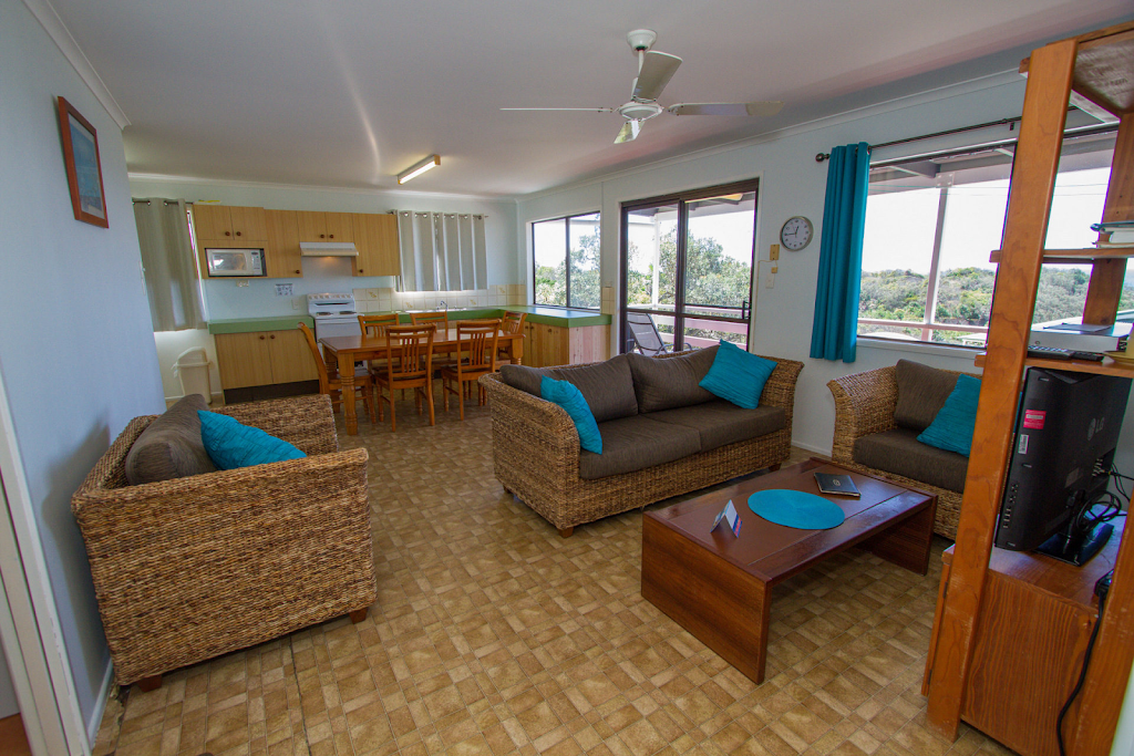 Peters Cottage | lodging | 5 Banks Dr, Seventeen Seventy QLD 4677, Australia | 0749749470 OR +61 7 4974 9470