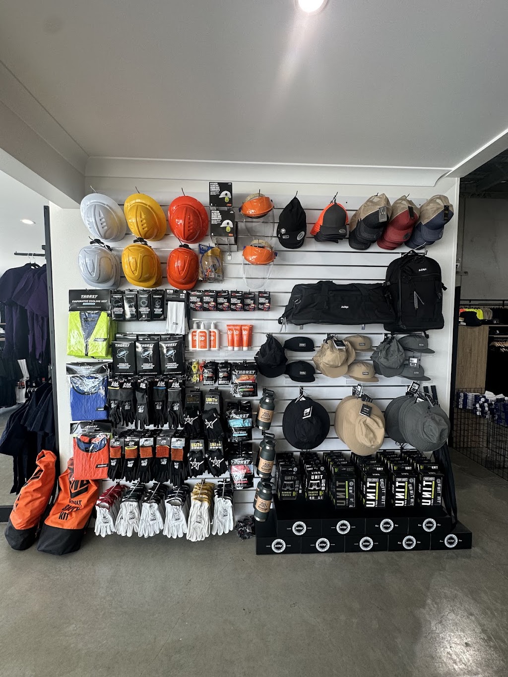 Workwise Clothing Forster | 43 Kularoo Dr, Forster NSW 2428, Australia | Phone: (02) 6557 1919