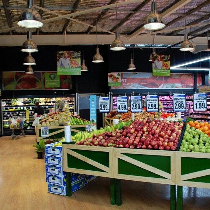 Supa IGA Russell Island | supermarket | 29-39 High St, Russell Island QLD 4184, Australia | 0734092777 OR +61 7 3409 2777