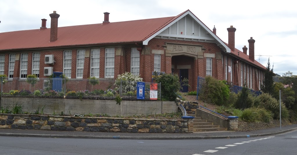 New Norfolk Primary School | school | 8 Pioneer Ave, New Norfolk TAS 7140, Australia | 0362612488 OR +61 3 6261 2488